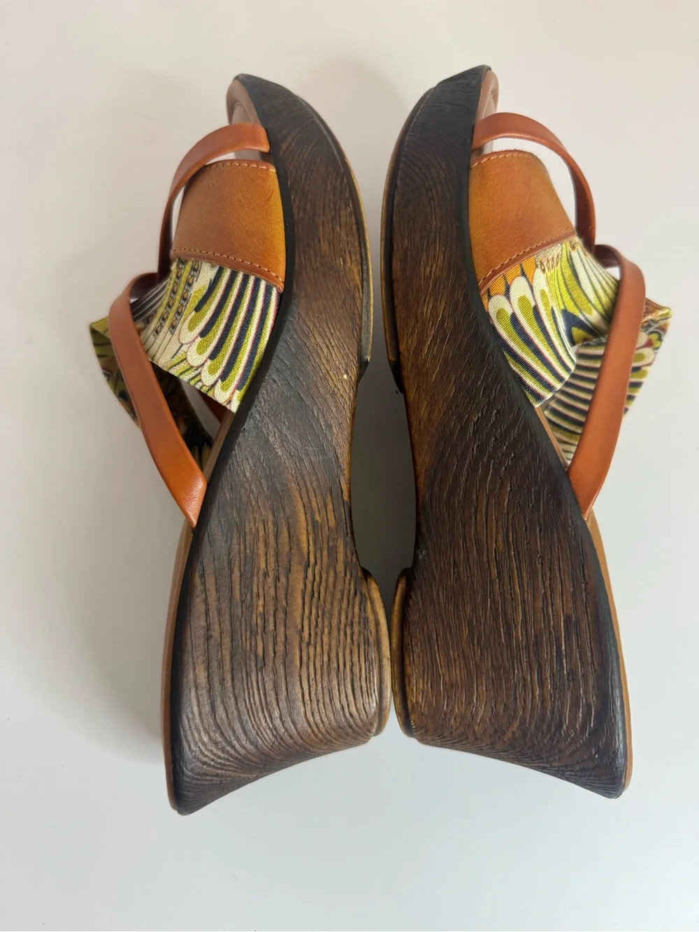 Tuscany by Easy Street Made in Italy Wedge Sandals Size 8.5M